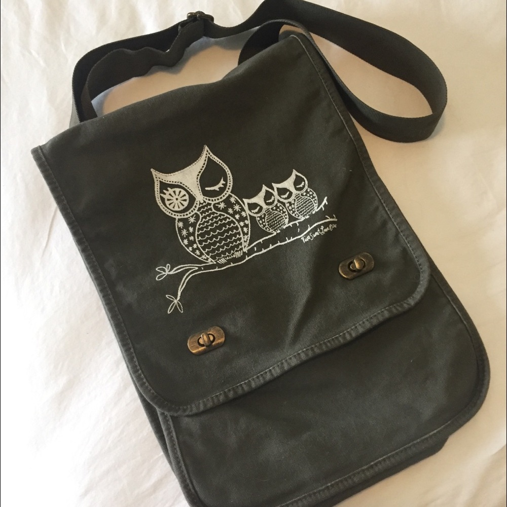 Viva Sweet Love Messenger Bag NWOT
